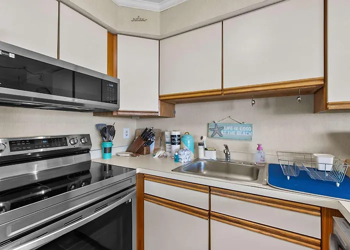 Holiday home Salty Sands 40402 Steps To Ocean & Dining *