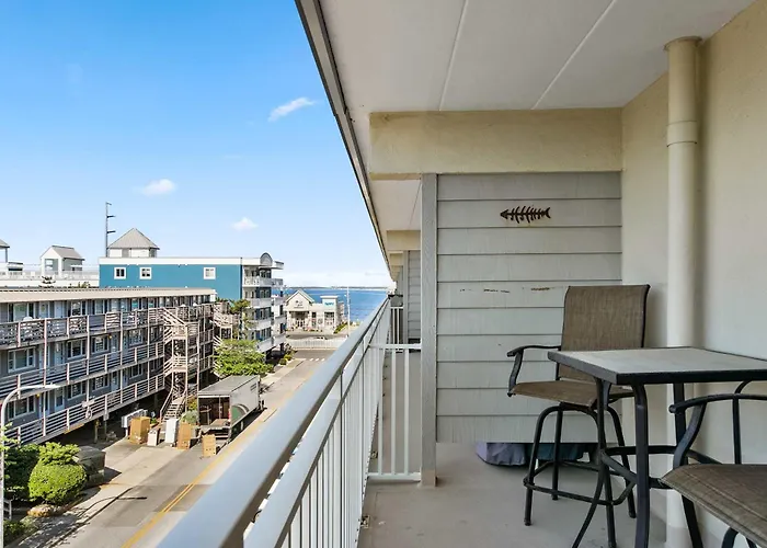 Holiday home Salty Sands 40402 Steps To Ocean & Dining *